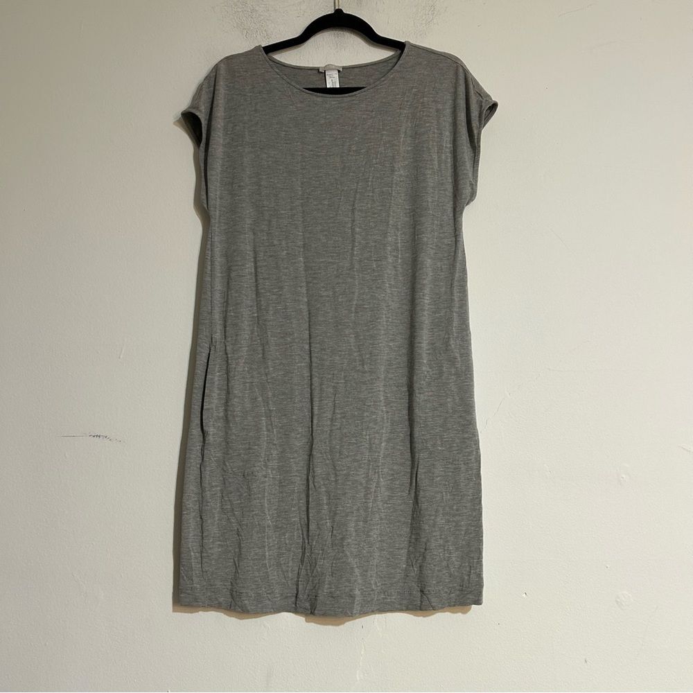 Hanro of Switzerland Natural Elegance Short Sleeve Viscose Gown Grey Small Cozy